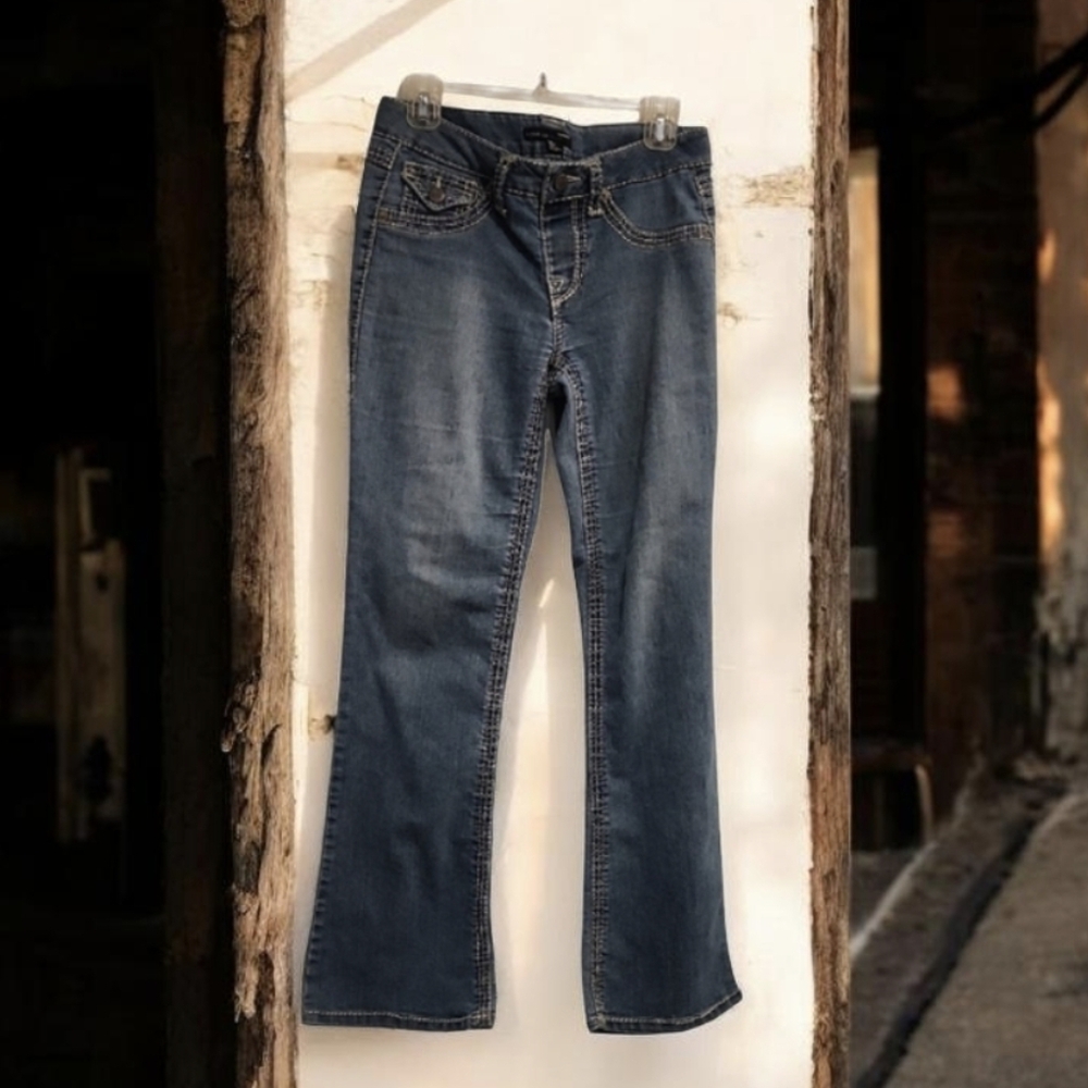 Flare Wide Leg Jeans with Subtle Fading